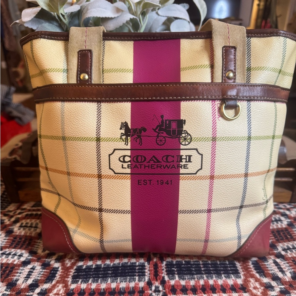 Vintage Coach Tatersall Cream Leather Stagecoach with Checkered Design